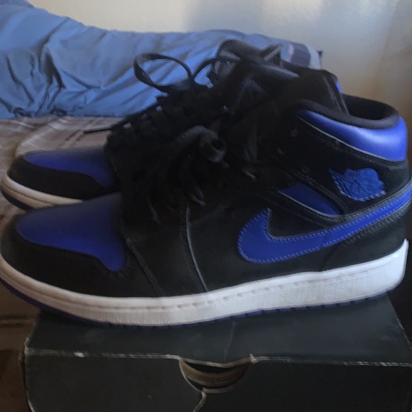 Air Jordan 1s - Picture 3 of 3